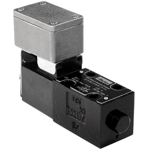 DIRECTIONAL CONTROL VALVE D1VW020HVJWI4N92